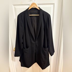 ELOQUII business blazer , pockets in front, one clip closure in front